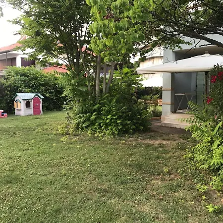 Azzurra Apartman *